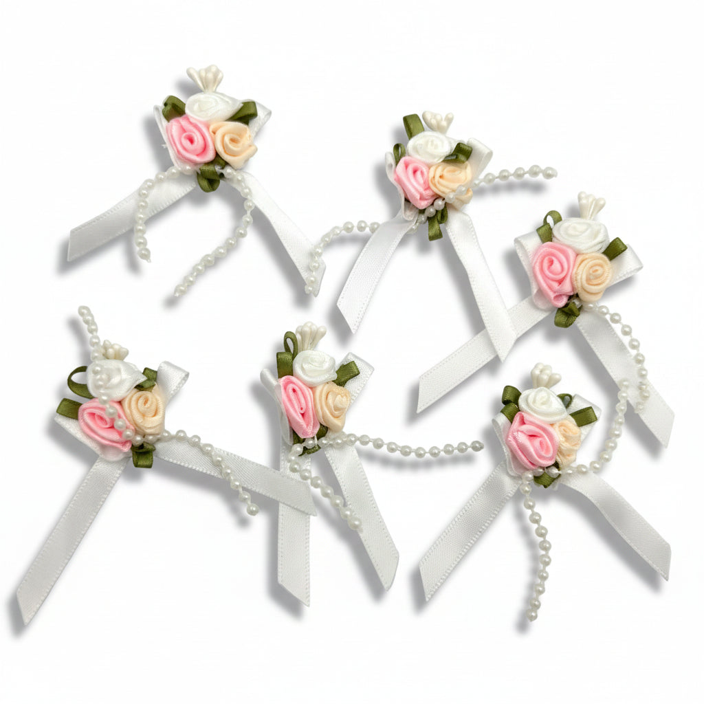 Zierliche Schleife mit Bouquetröschen (Rosenbouquet)