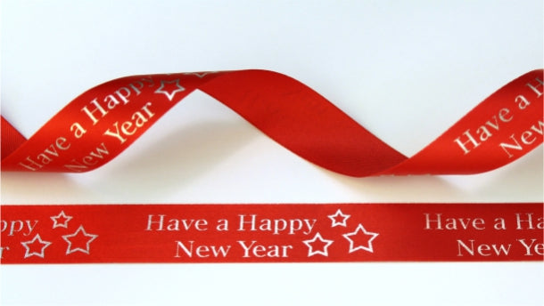 15mm rotes Satinband bedruckt mit silbernen Weihnachtsglocken pro 25 Meter Rolle